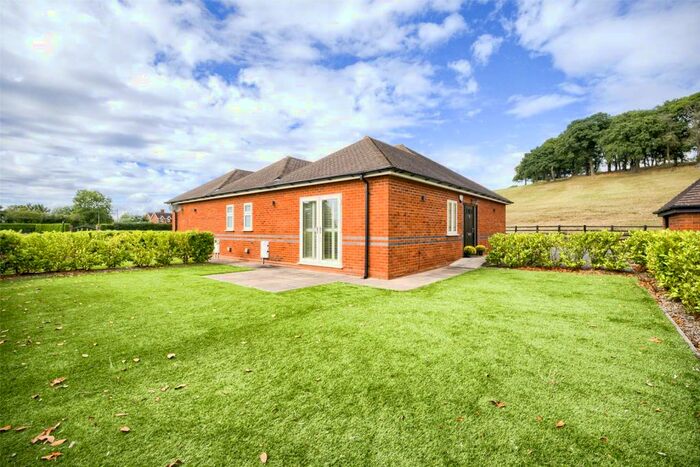 1 Bedroom Bungalow To Rent In Lilley Green Road, Alvechurch, Birmingham, Worcestershire, B48