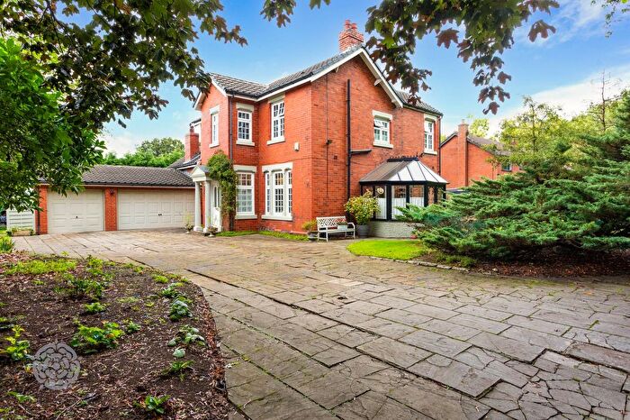 4 Bedroom Detached House For Sale In Parkfields Lane, Fearnhead, WA2