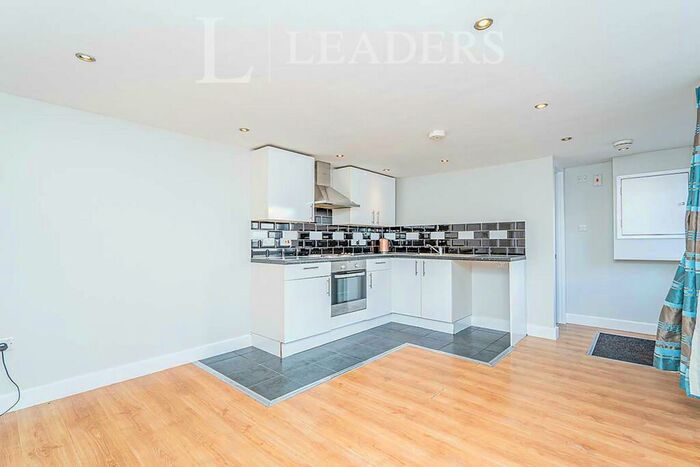 1 Bedroom Apartment To Rent In Aberdeen Road, Southampton, SO17