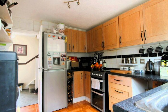3 Bedroom End Of Terrace House For Sale In Camden Road, Broadstairs, CT10