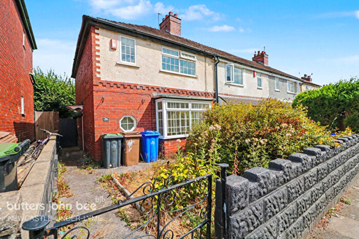 2 Bedroom Town House To Rent In Beckton Avenue, Stoke-On-Trent, ST6
