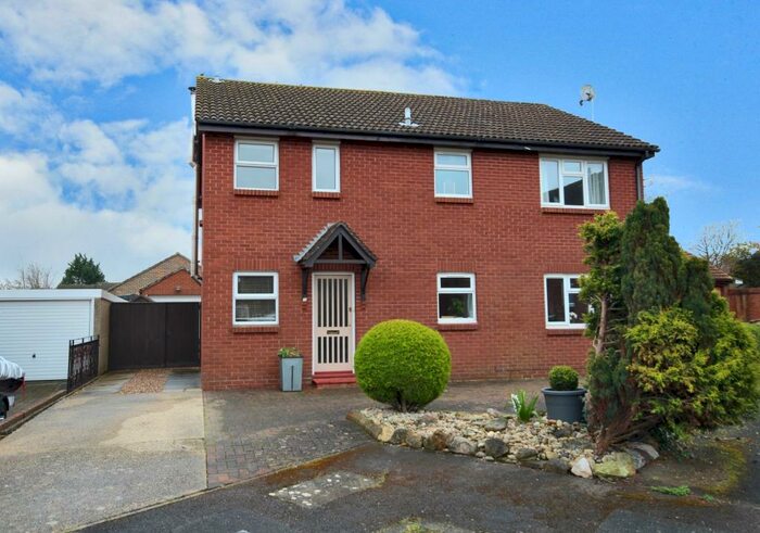 2 Bedroom Semi-Detached House To Rent In Fennel Gardens, Lymington, Hampshire, SO41