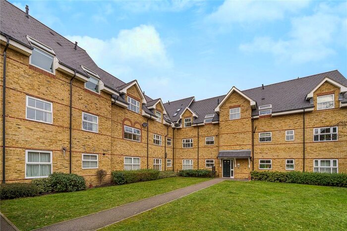 2 Bedroom Flat To Rent In Besant Place, East Dulwich, London, SE22