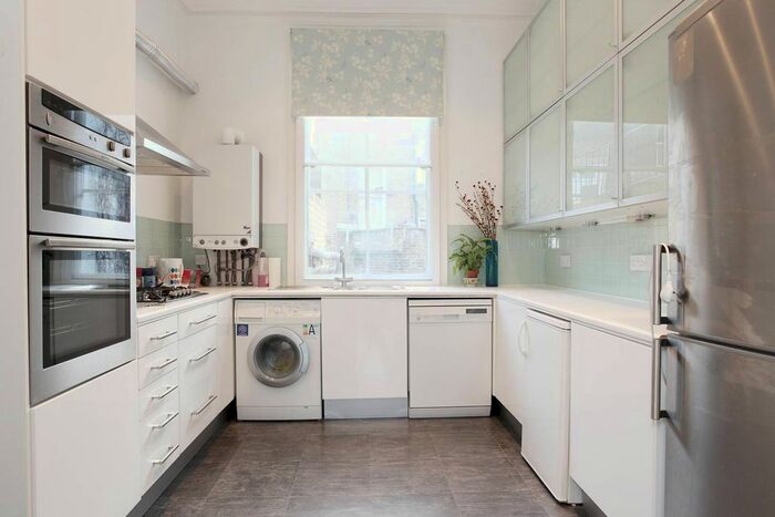 4 Bedroom Flat To Rent In Richmond Way, Shepherd's Bush, London, W12