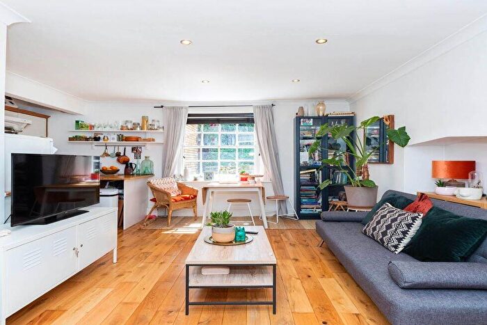 1 Bedroom Flat To Rent In Christchurch Road, Crouch End, N8