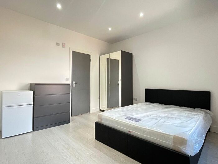 1 Bedroom Property To Rent In Ashburnham Road, Luton, Bedfordshire, LU1