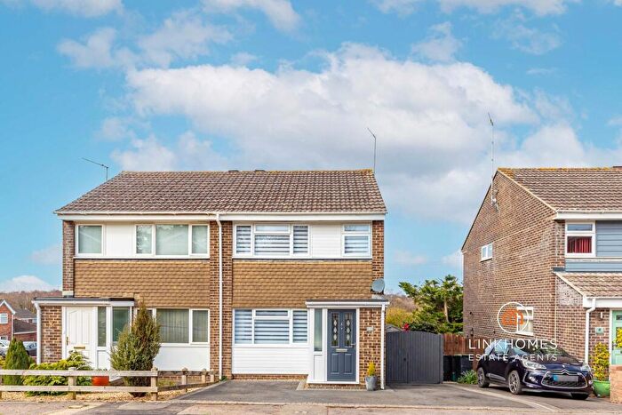 3 Bedroom Semi-Detached House For Sale In Kestrel Close, Ferndown, BH22
