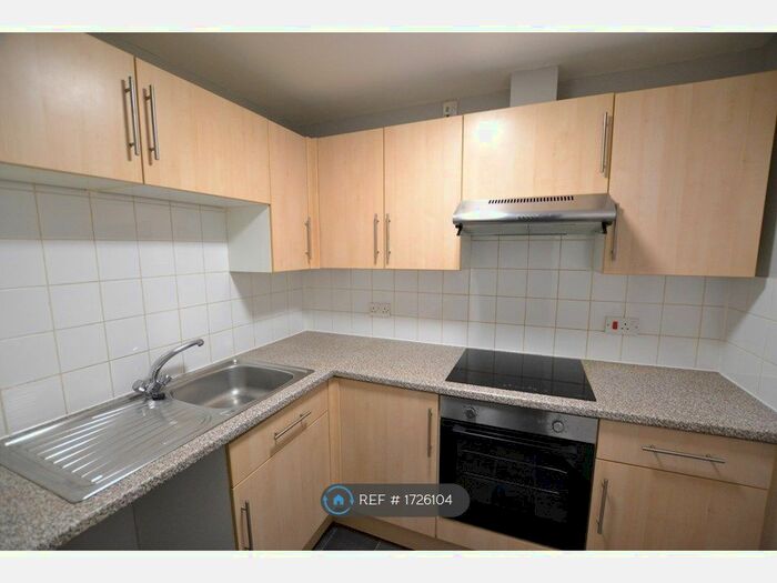 2 Bedroom Flat To Rent In Christchurch Road, Bournemouth, BH7