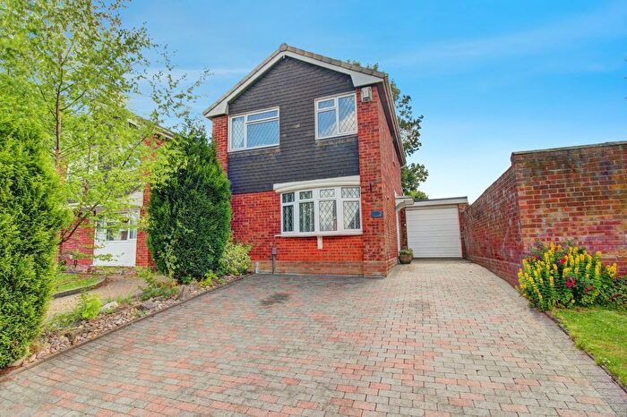 3 Bedroom Detached House For Sale In St. Helens Road, Lichfield, WS13