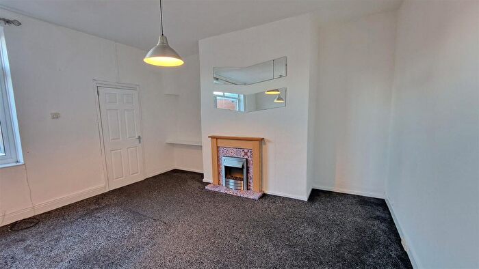 2 Bedroom Flat To Rent In Chillingham Road, Heaton, NE6