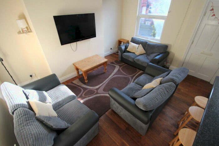 4 Bedroom Terraced House To Rent In Granby Terrace, Headingley, Leeds, LS6