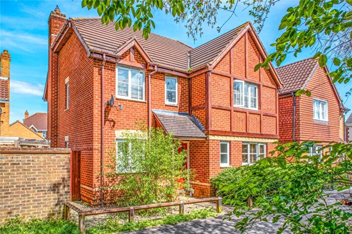 4 Bedroom Detached House For Sale In Tracy Close, Abbey Meads, Swindon, Wiltshire, SN25