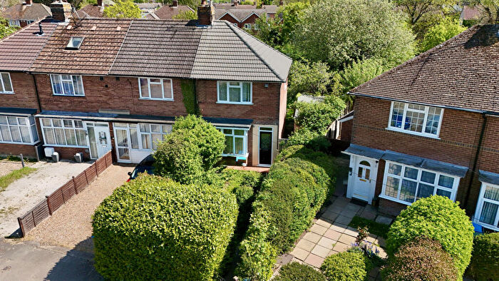 2 Bedroom End Of Terrace House For Sale In Cromwell Avenue, Aylesbury, Buckinghamshire, HP19