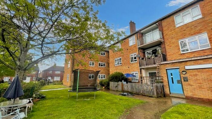 3 Bedroom Apartment To Rent In Acacia Avenue, Colchester, Essex, CO4