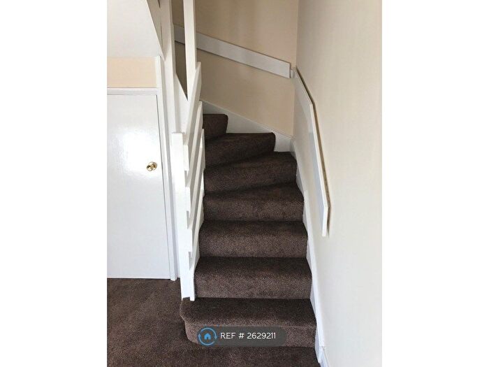 1 Bedroom Terraced House To Rent In Gale Close, Hampton, TW12