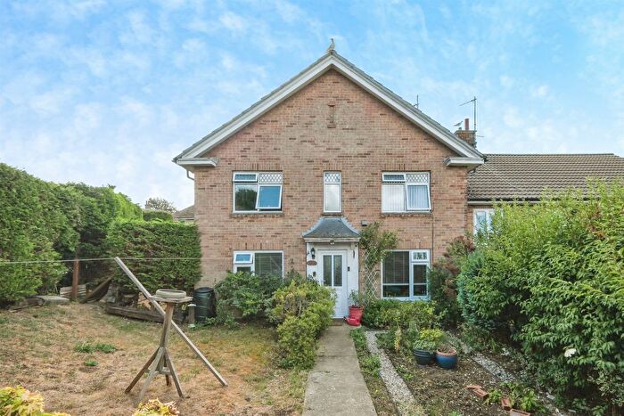 2 Bedroom Flat For Sale In Hangleton Way, Hove, BN3