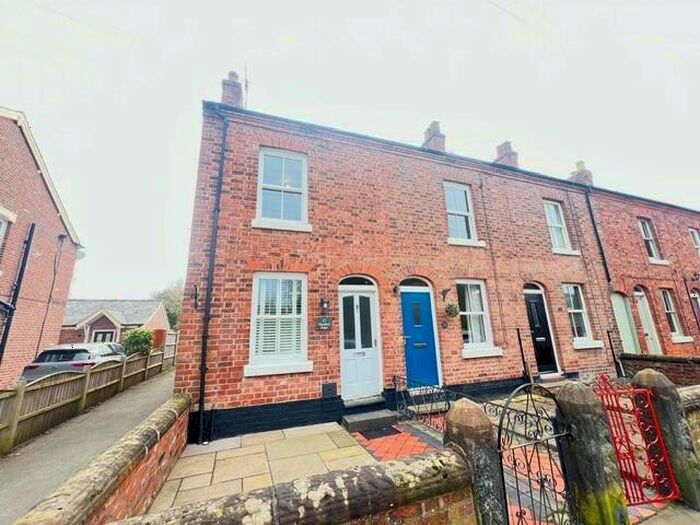 2 Bedroom Cottage To Rent In Hartford Road, Davenham, CW9