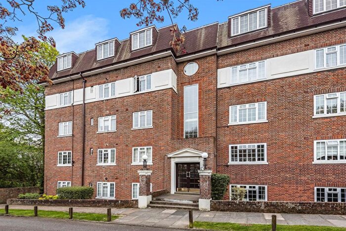 3 Bedroom Flat To Rent In Herga Court, Sudbury Hill, Harrow On The Hill, HA1