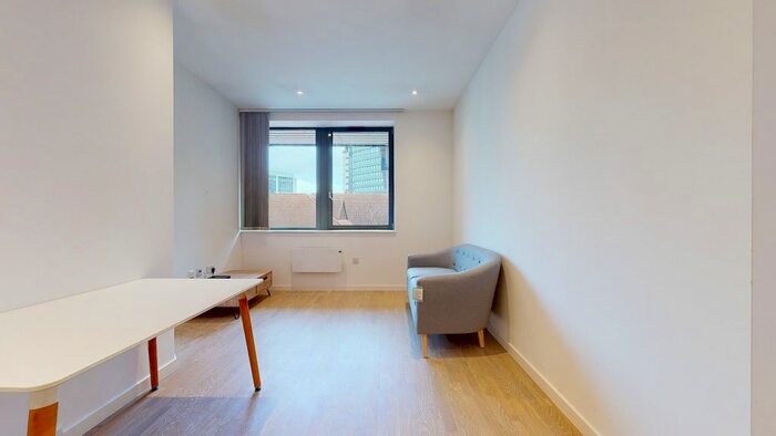1 Bedroom Flat To Rent In Riverbank Way, Brentford, TW8
