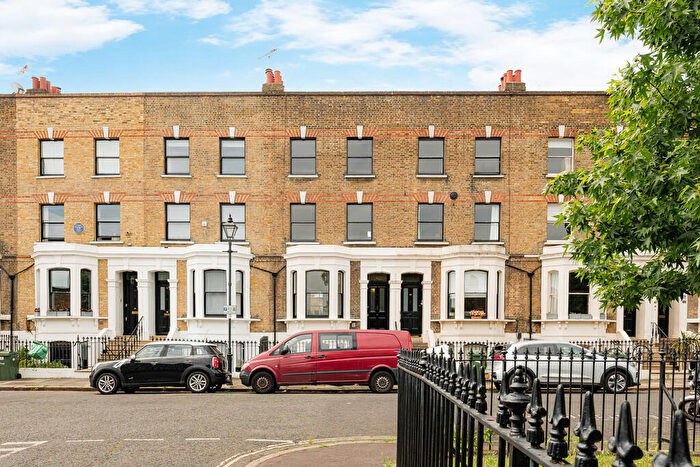 4 Bedroom Town House For Sale In Kennington Park Road, London, SE11