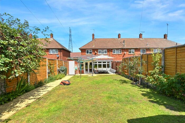 3 Bedroom End Of Terrace House To Rent In Wordsworth Way, Dartford, DA1