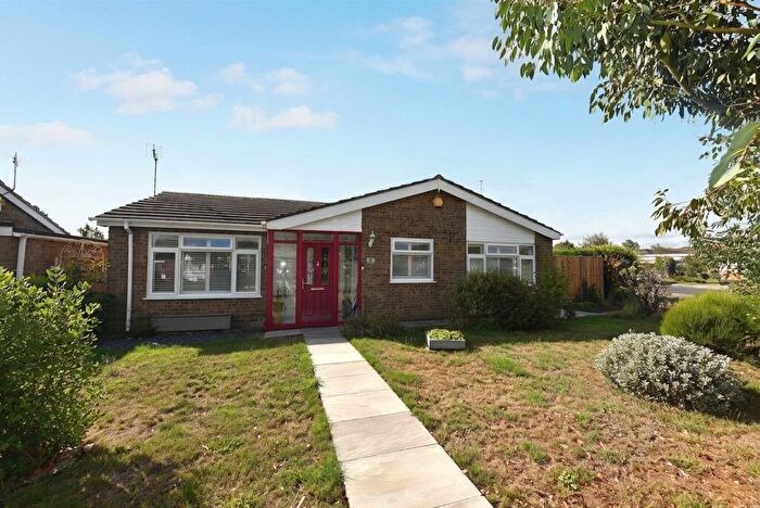 3 Bedroom Detached Bungalow For Sale In Ridgeway, Perry, PE28