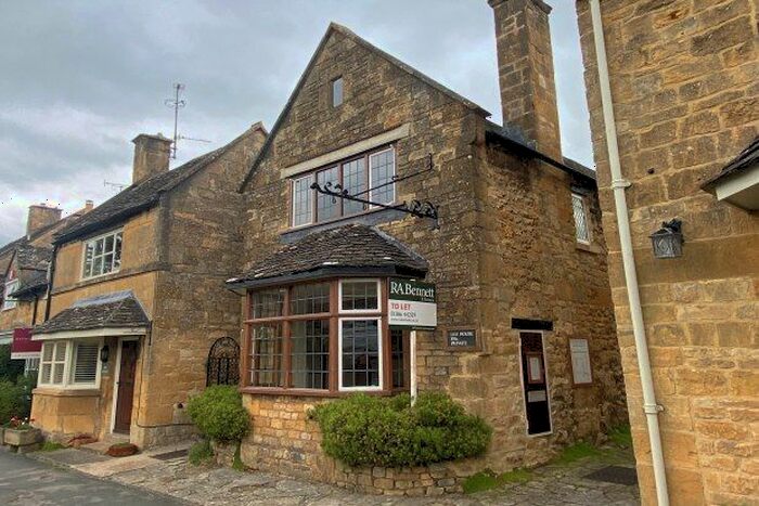 3 Bedroom Property To Rent In High Street, Broadway, WR12