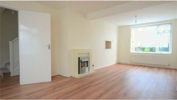 3 Bedroom Terraced House To Rent In Long Furlong Drive, Slough, SL2