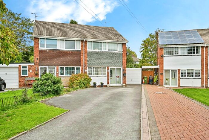 3 Bedroom Semi-Detached House For Sale In Barnes Road, Stafford, Staffordshire, ST17