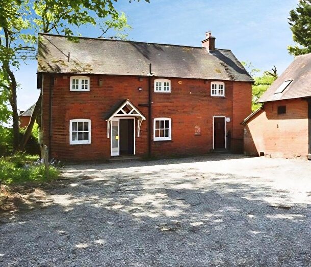 3 Bedroom Detached House To Rent In Packington Lane, Meriden, Coventry, CV7