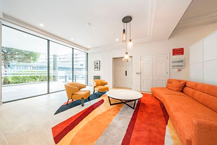 2 Bedroom Flat To Rent In Aldersgate Street, London, EC1A