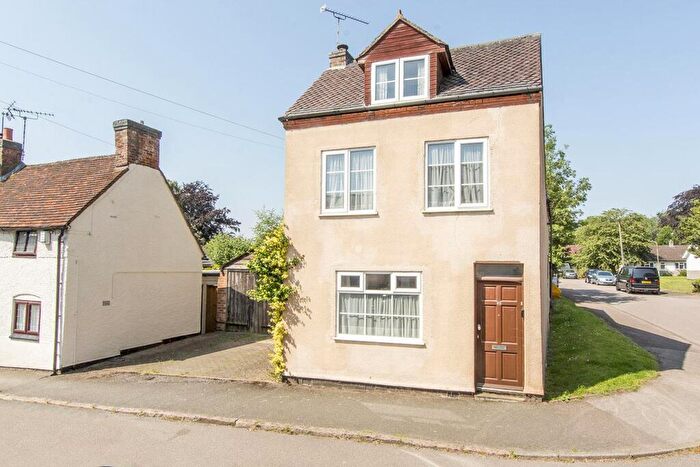 3 Bedroom Detached House For Sale In Baker Street, Lutterworth, LE17