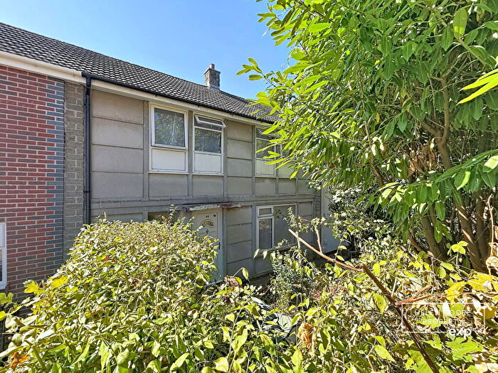2 Bedroom Semi Detached House For Sale In Carradale Road, Eggbuckland, Plymouth, PL6