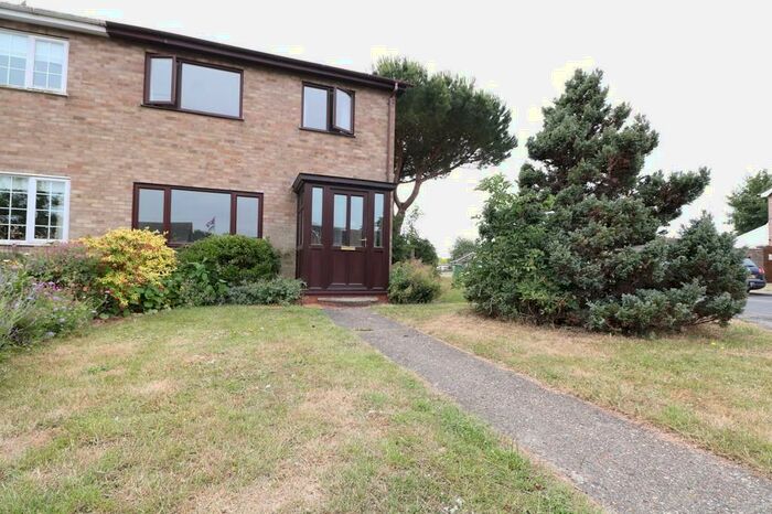 3 Bedroom Semi-Detached House To Rent In Francis Road, Long Stratton, NR15