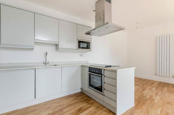 2 Bedroom Flat To Rent In Grays Inn Road, Bloomsbury, London, WC1X