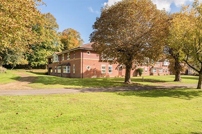 2 Bedroom Flat For Sale In The Croft, Meadow Drive, Devizes, SN10