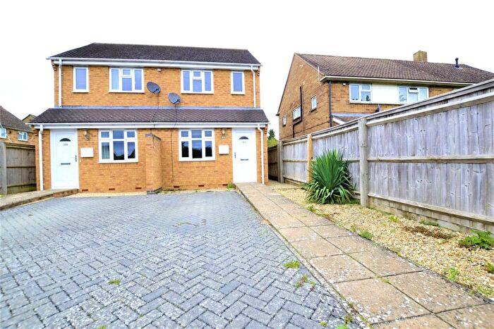2 Bedroom Semi-Detached House To Rent In Windrush Valley Road, Witney, OX28