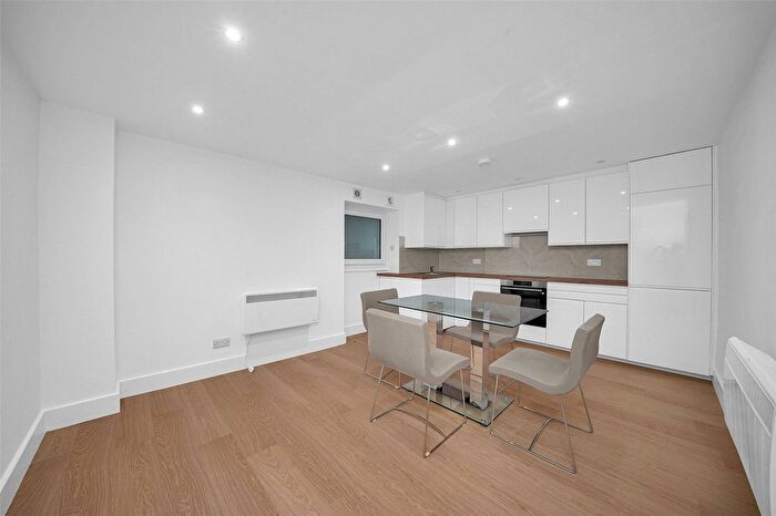 2 Bedroom Flat For Sale In Sekforde Street, London, EC1R