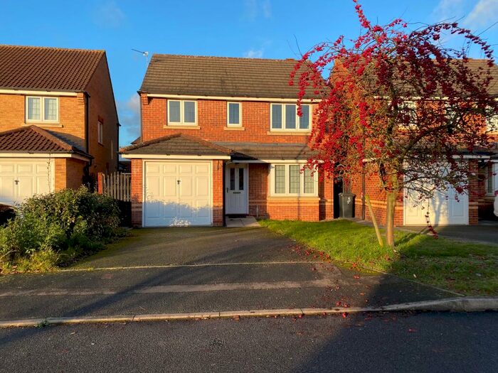 3 Bedroom Detached House To Rent In Shiregate Gardens, Littleover, Derby, DE23