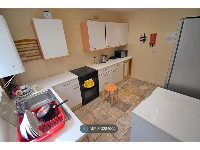 5 Bedroom Terraced House To Rent In Addington Road, Reading, RG1