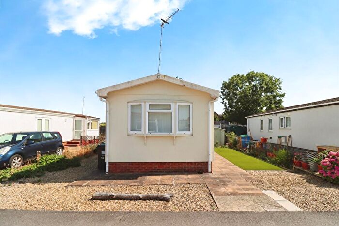 2 Bedroom Park Home For Sale In Avonsmere Residential Park, Stoke Gifford, Bristol, BS34