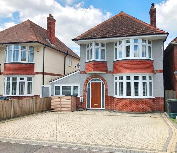 4 Bedroom Detached House For Sale In Dorchester Road, Weymouth, DT3