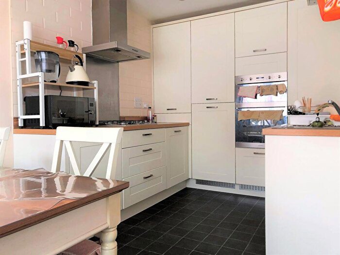 3 Bedroom Semi-Detached House To Rent In Hatton Road, Bristol, BS16