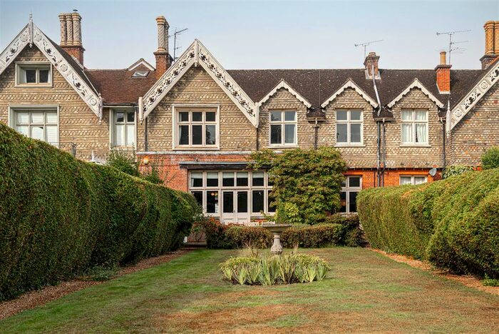 4 Bedroom Property For Sale In Mill Road, Holmwood, Dorking, RH5