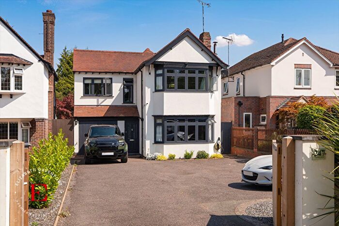 3 Bedroom Detached House For Sale In Warwick Road, Kenilworth, CV8