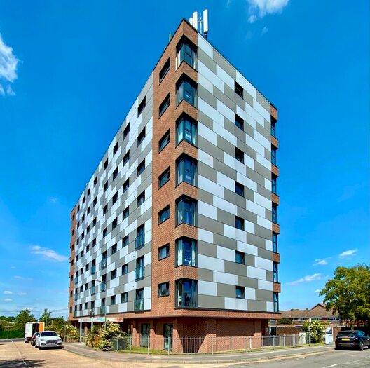 1 Bedroom Flat To Rent In Azalea Drive, Swanley, BR8