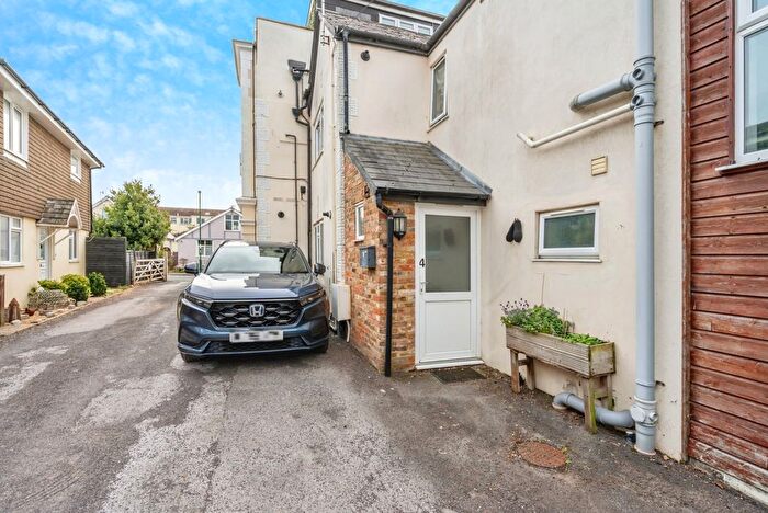 1 Bedroom Flat For Sale In Havelock Close, Felpham, West Sussex, PO22