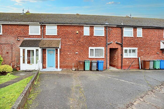 3 Bedroom Terraced House For Sale In Sawley Avenue, Whitefield, M45