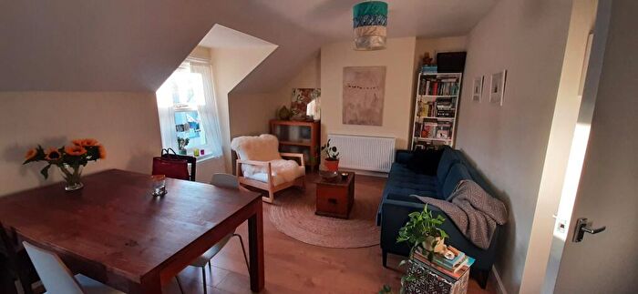 1 Bedroom Flat For Sale In Flat, Bodhyfryd Road, Llandudno, LL30