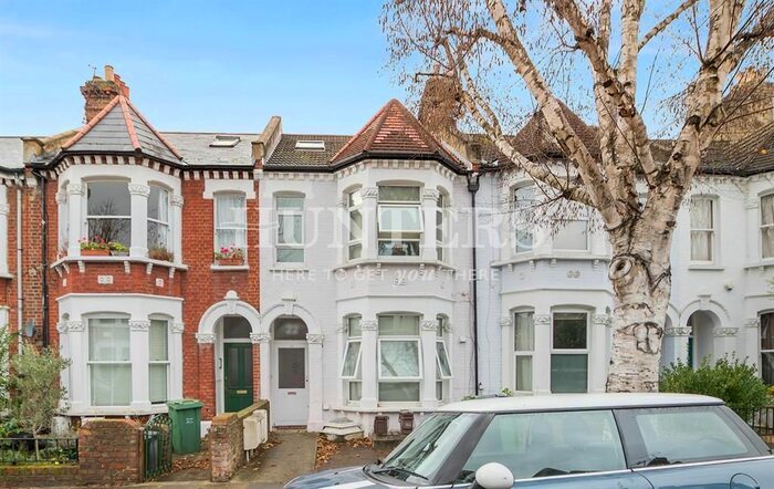 3 Bedroom Flat To Rent In Kylemore Road, London, NW6